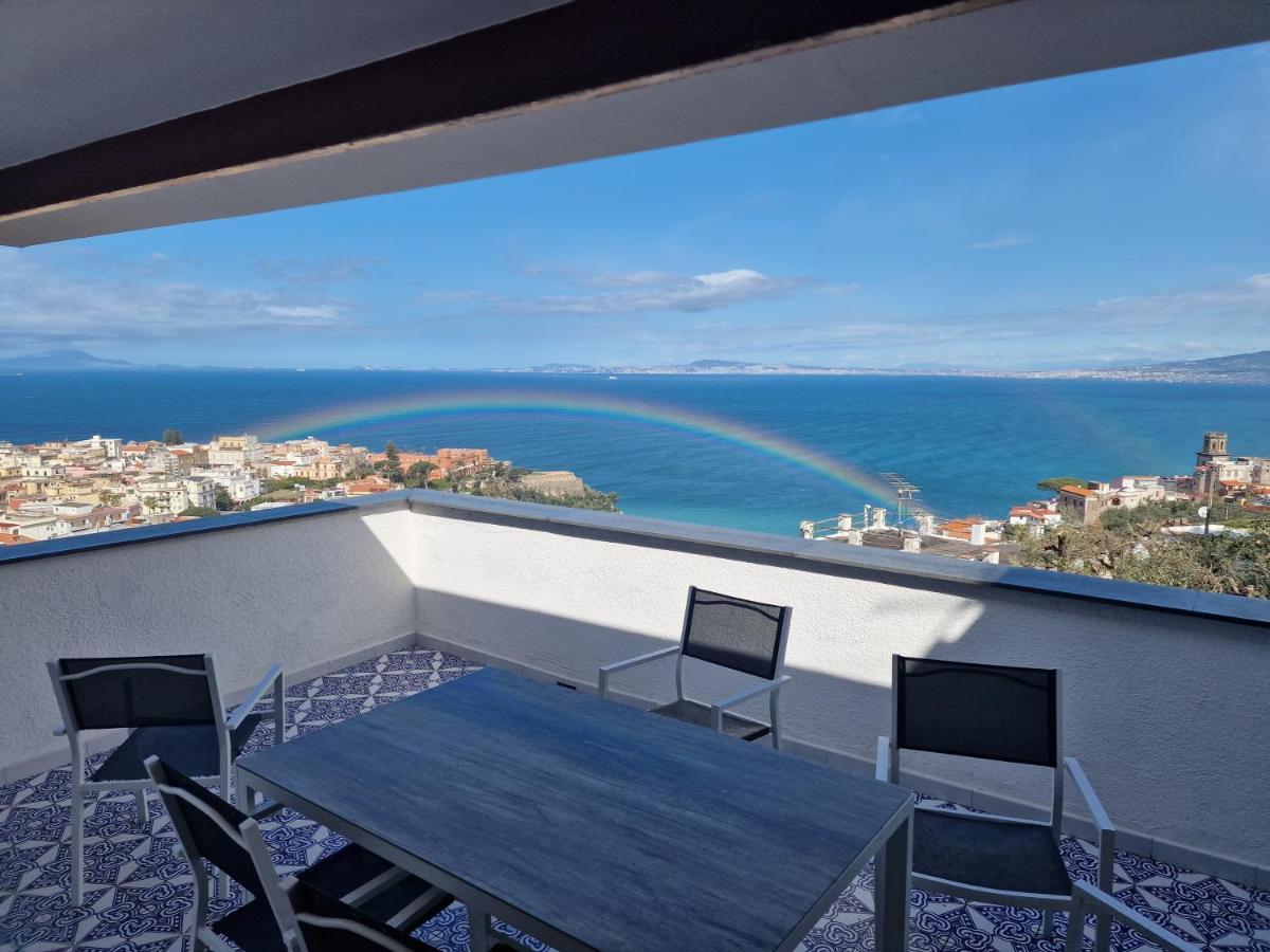 Appartamento In Villa Ariel Vico Equense Exterior foto