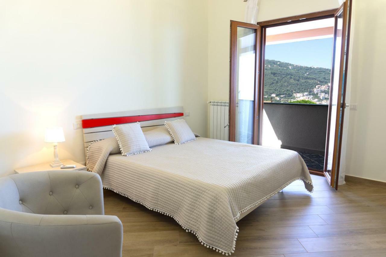 Appartamento In Villa Ariel Vico Equense Exterior foto